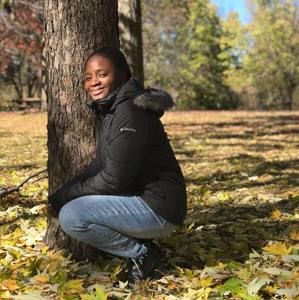 Meet your Posher, Karine